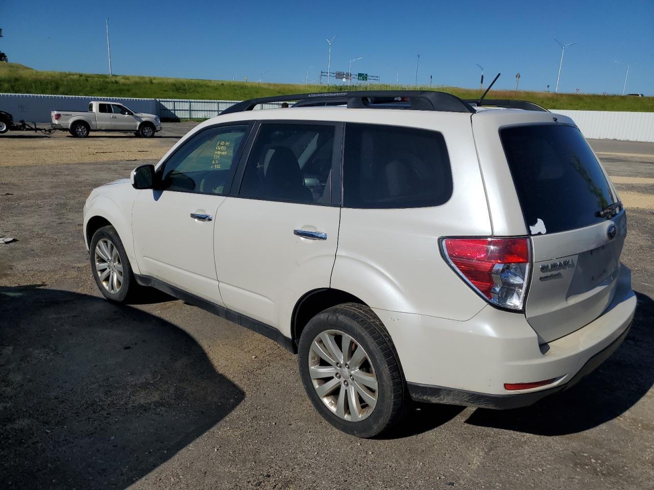 2013 Subaru Forester 2.5X Premium vin: JF2SHACC3DH439182