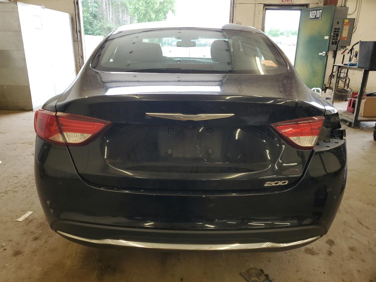 1C3CCCAB8GN166712 2016 Chrysler 200 Limited