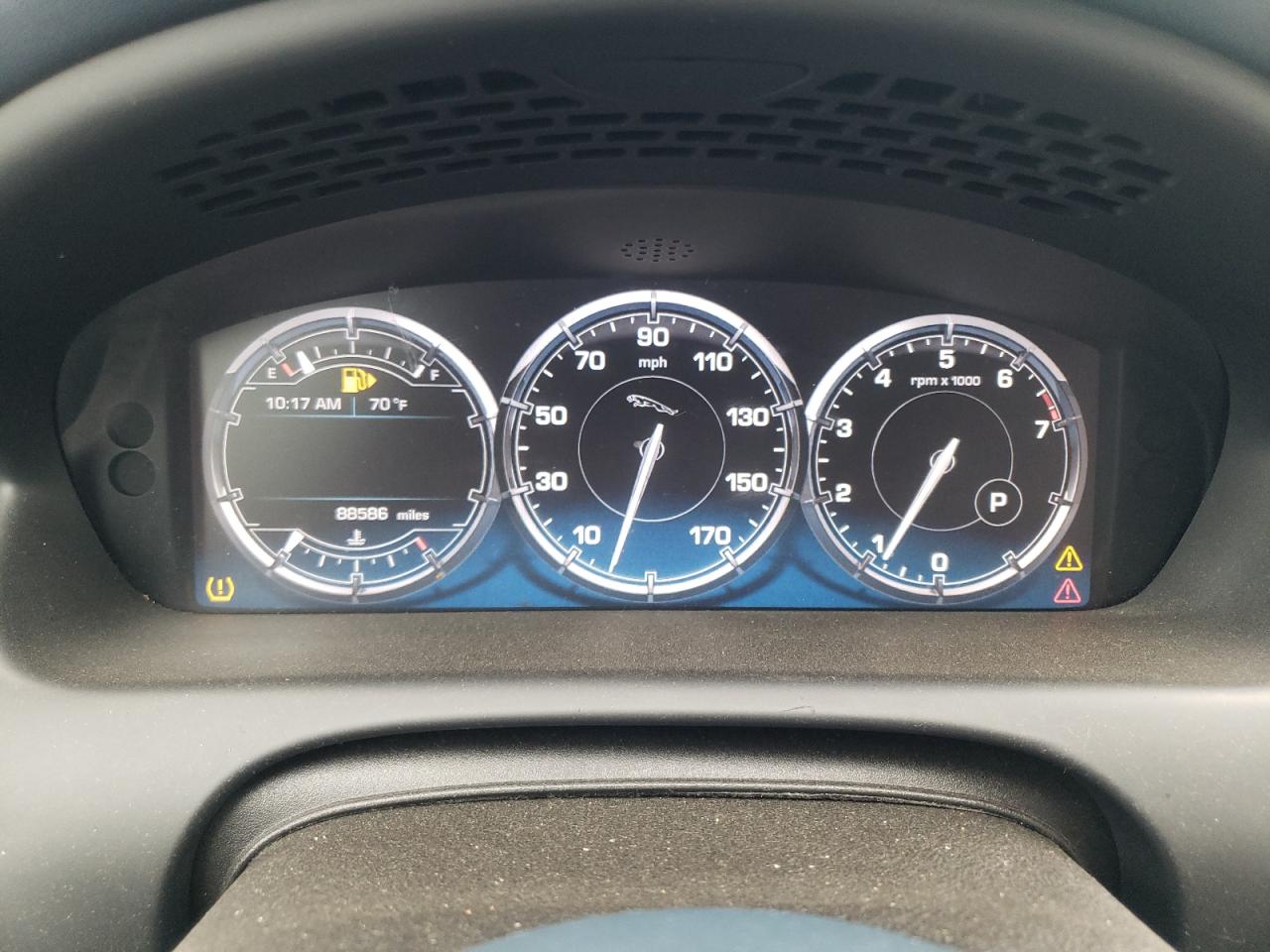 SAJWA1CB1BLV03470 2011 Jaguar Xj