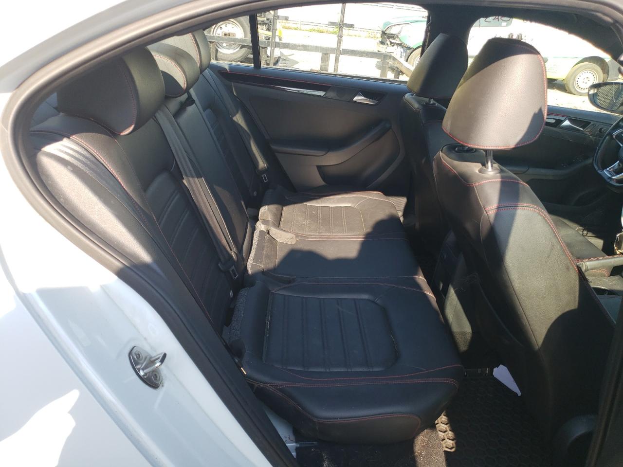 3VW4T7AJ5GM370664 2016 Volkswagen Jetta Gli