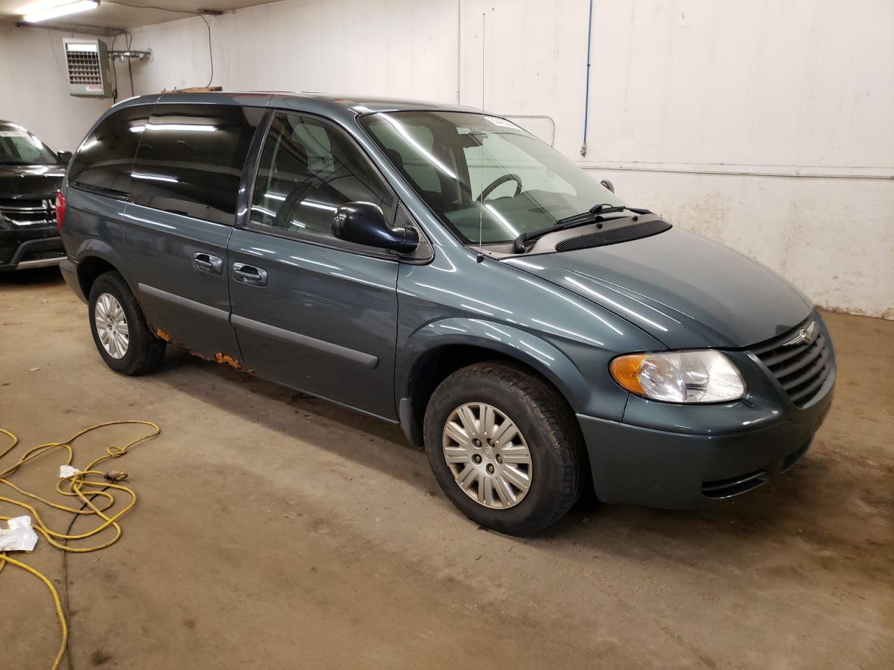 1A4GJ45R77B206466 2007 Chrysler Town & Country Lx