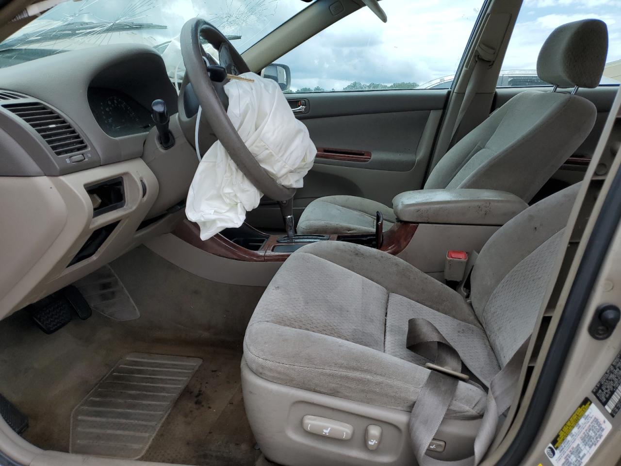 4T1BE30K44U837678 2004 Toyota Camry Le