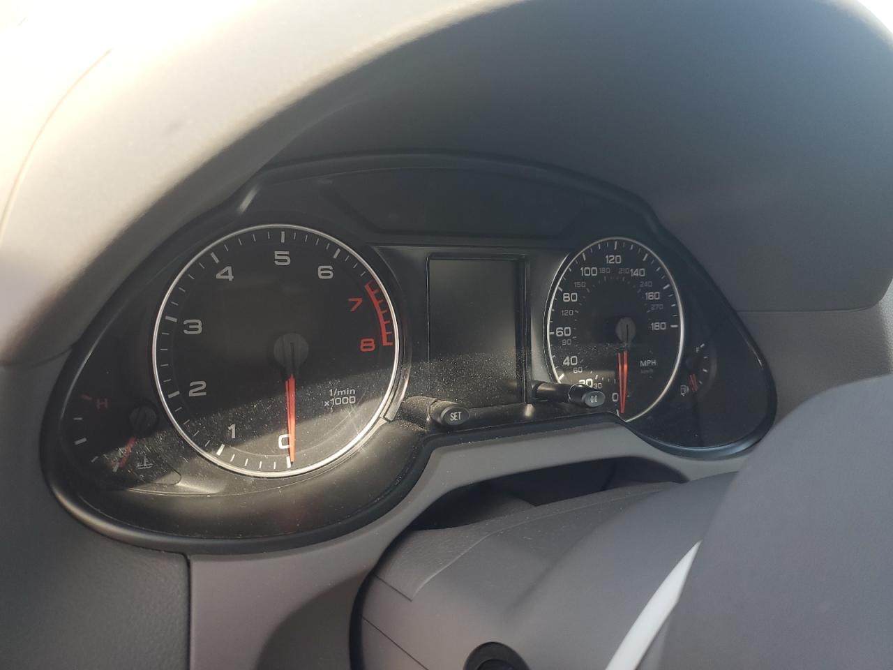 WA1DKAFP2BA019839 2011 Audi Q5 Premium Plus