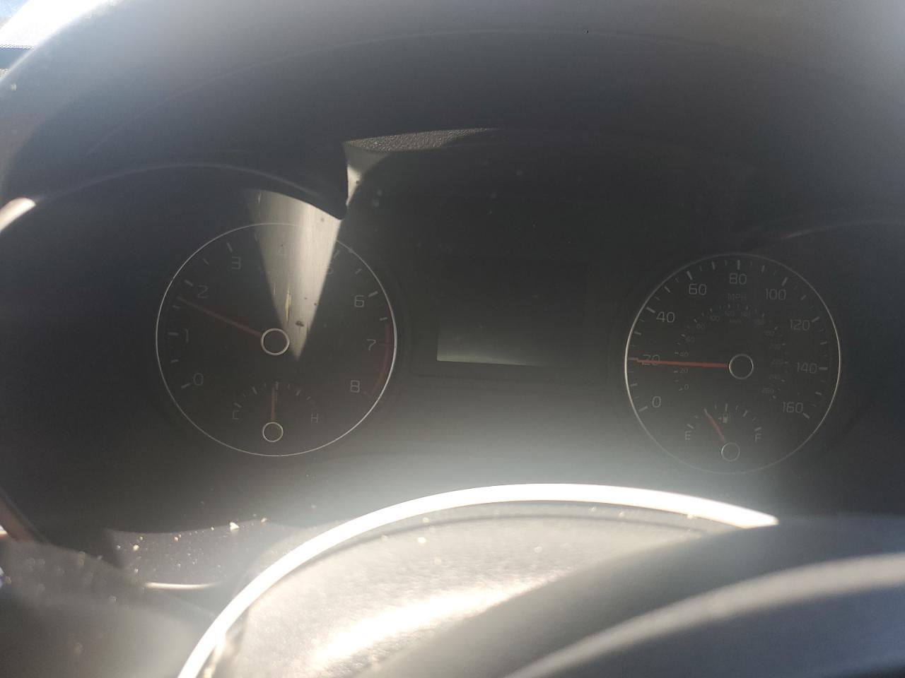 5XXGU4L34JG187646 2018 Kia Optima Ex