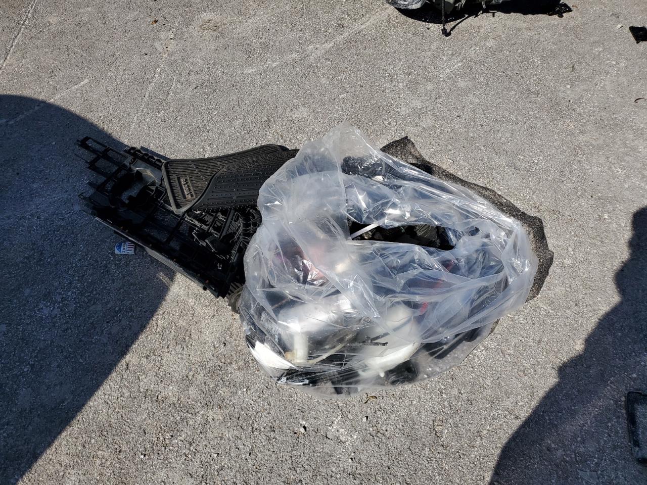 1VWWA7A36LC012615 2020 Volkswagen Passat Se