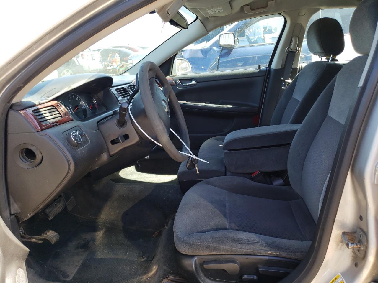 2G1WT55N381231888 2008 Chevrolet Impala Lt