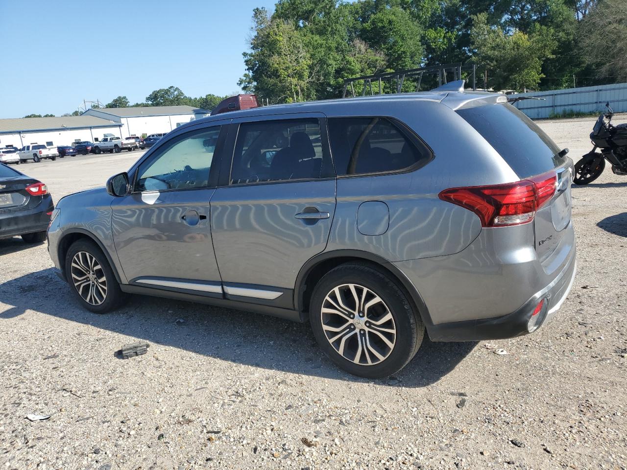 2017 Mitsubishi Outlander Es vin: JA4AD2A3XHZ024076