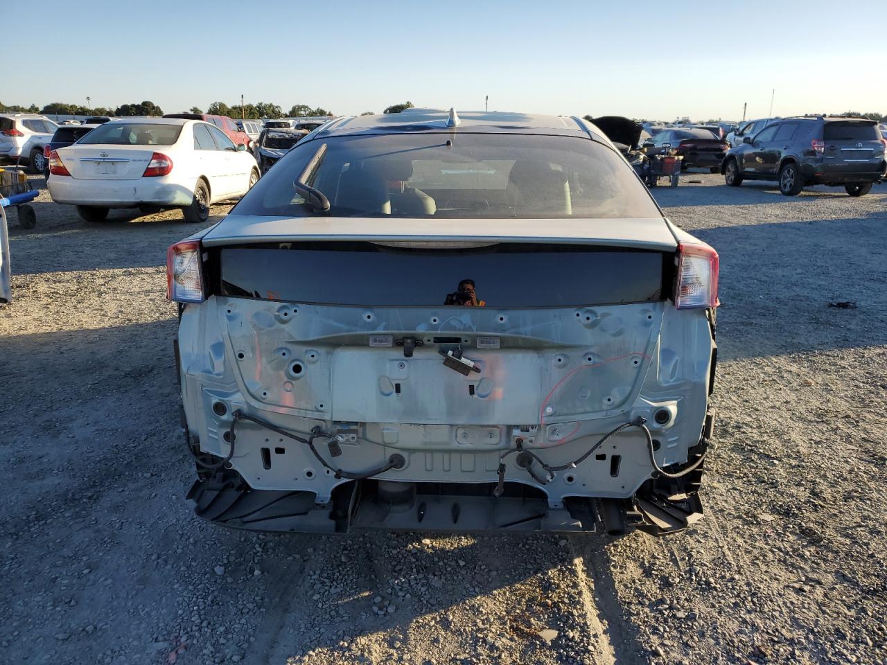 JTDKARFUXK3077562 2019 Toyota Prius