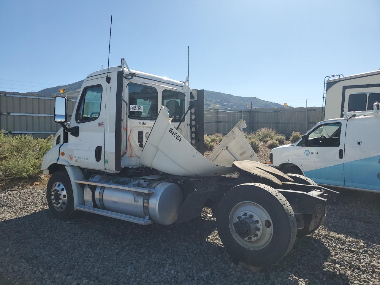 Lot #2671554128 2013 FREIGHTLINER CASCADIA 1