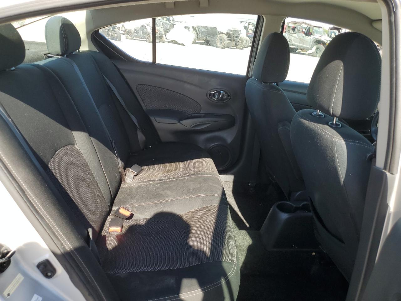 2019 Nissan Versa S vin: 3N1CN7AP2KL854449