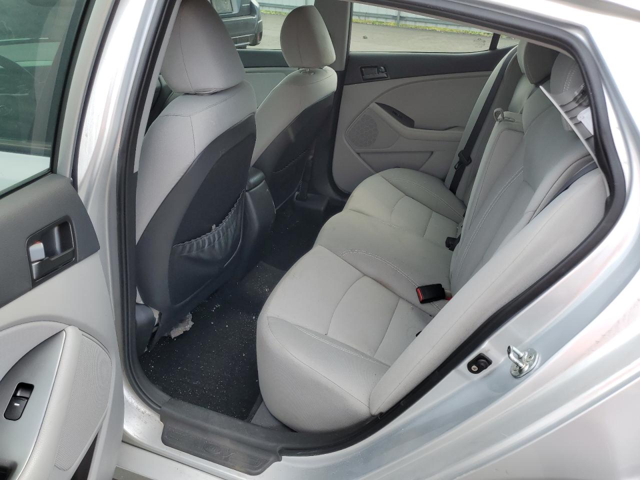 KNAGM4A74C5297428 2012 Kia Optima Lx