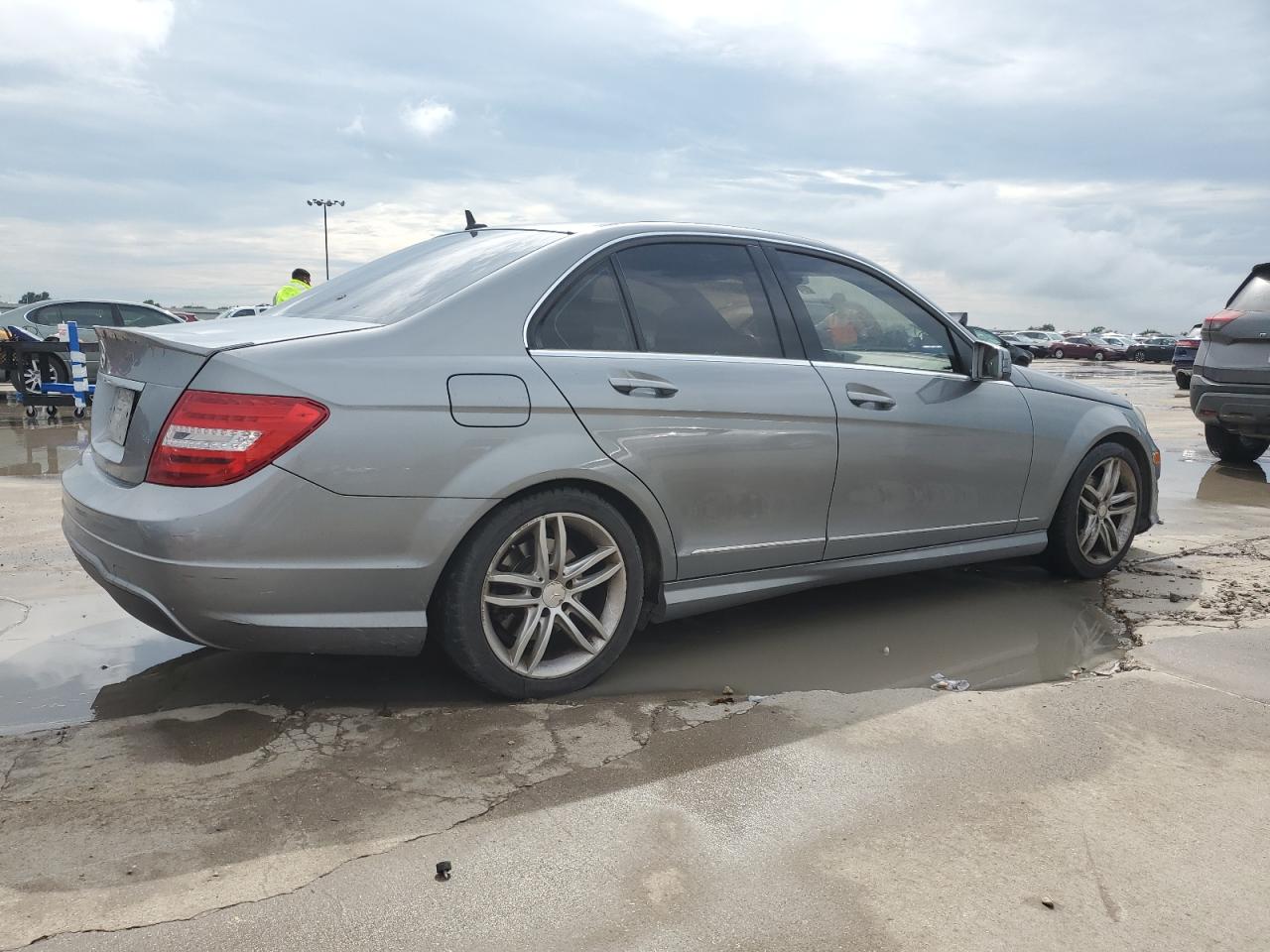 WDDGF4HB1EA968075 2014 Mercedes-Benz C 250