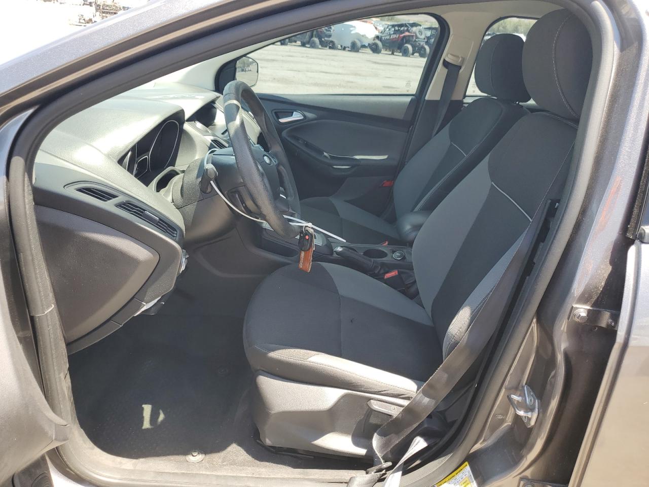 2014 Ford Focus Se vin: 1FADP3K24EL295578