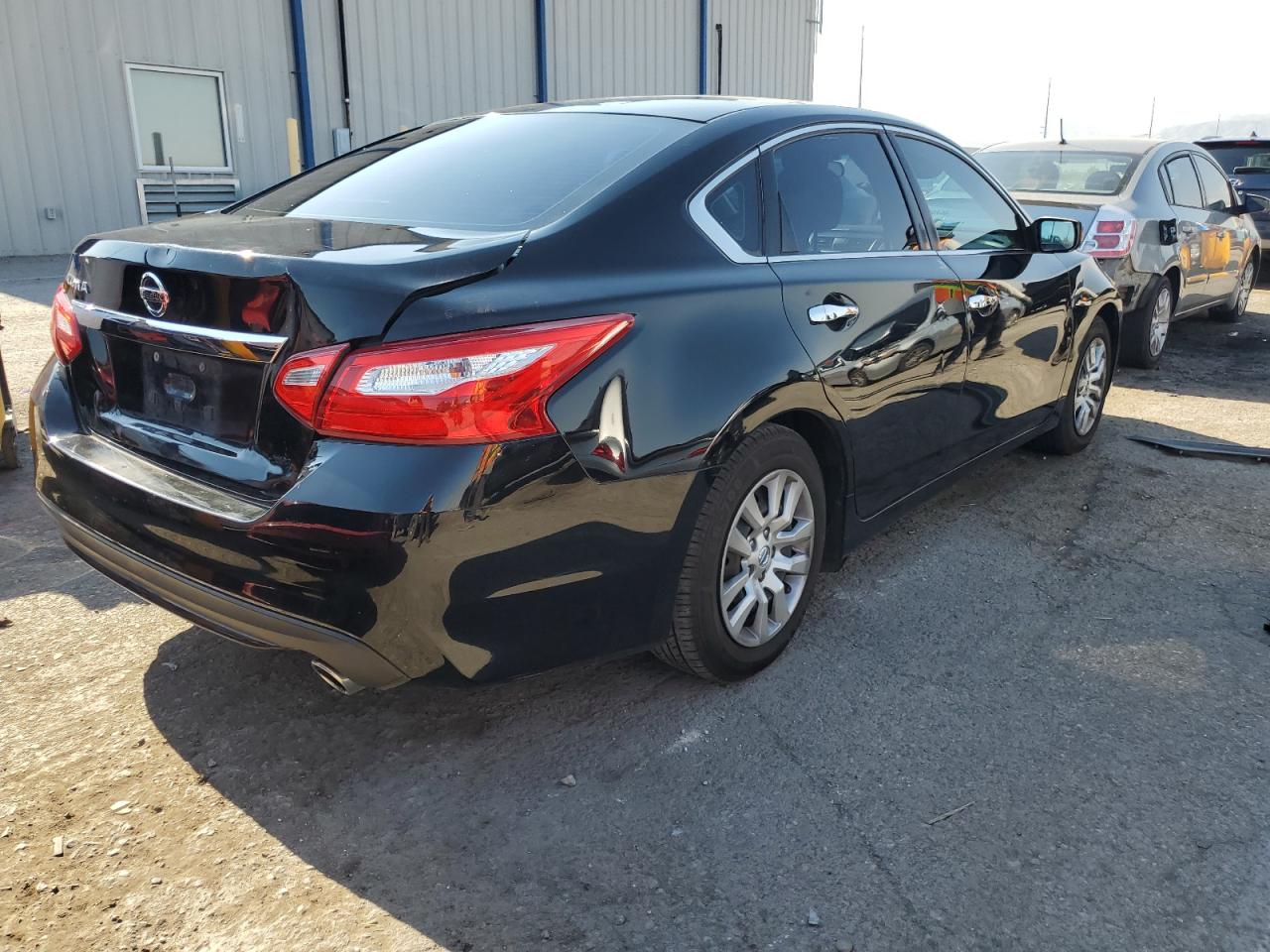 2016 Nissan Altima 2.5 vin: 1N4AL3AP5GN304727