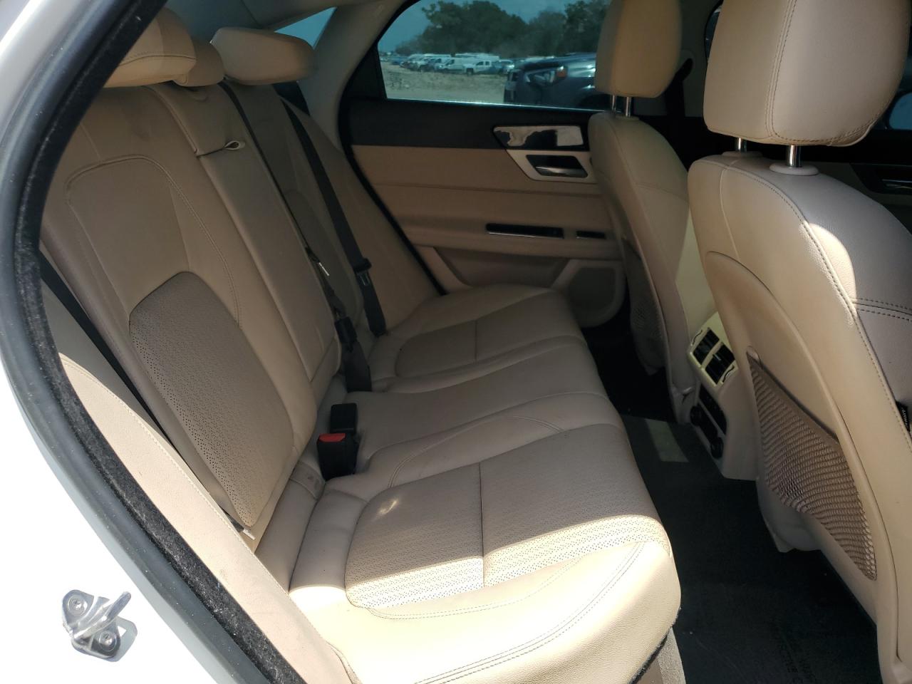 SAJBE4BVXHCY27459 2017 Jaguar Xf Prestige