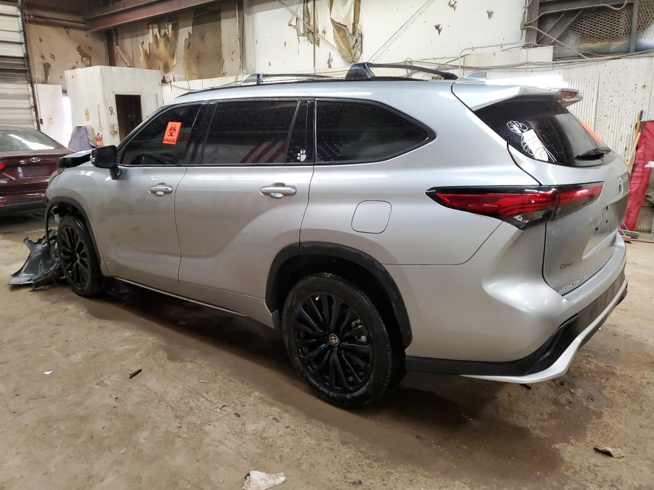 5TDKDRBH7PS017132 Toyota Highlander 2023. Фото: 1