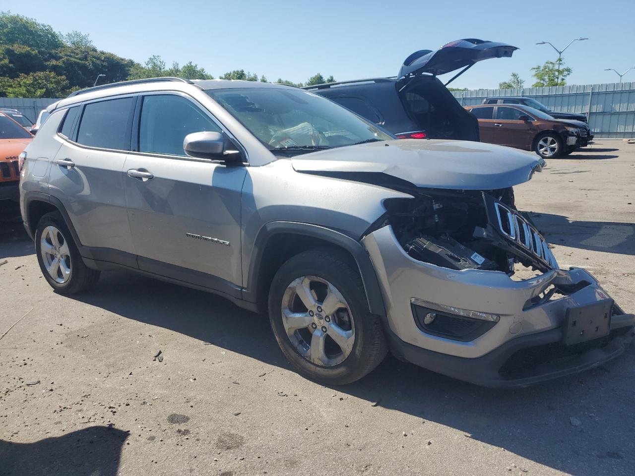 3C4NJDBB4JT314151 2018 Jeep Compass Latitude