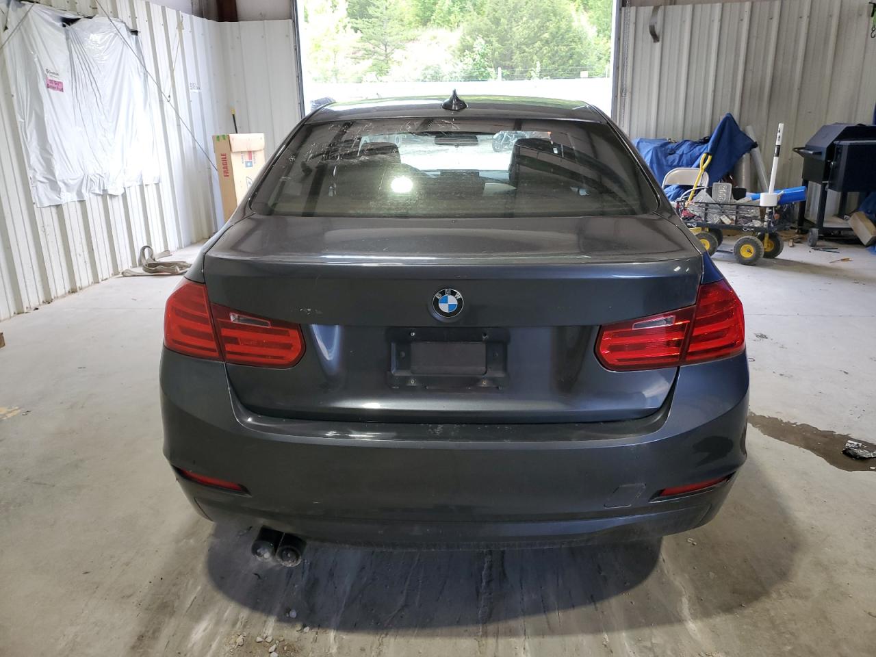 2013 BMW 328 Xi Sulev vin: WBA3B5C59DF597712