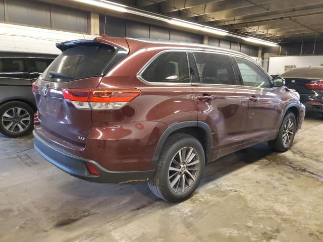 VIN 5TDKZRFH2JS282852 2018 Toyota Highlander, SE no.3