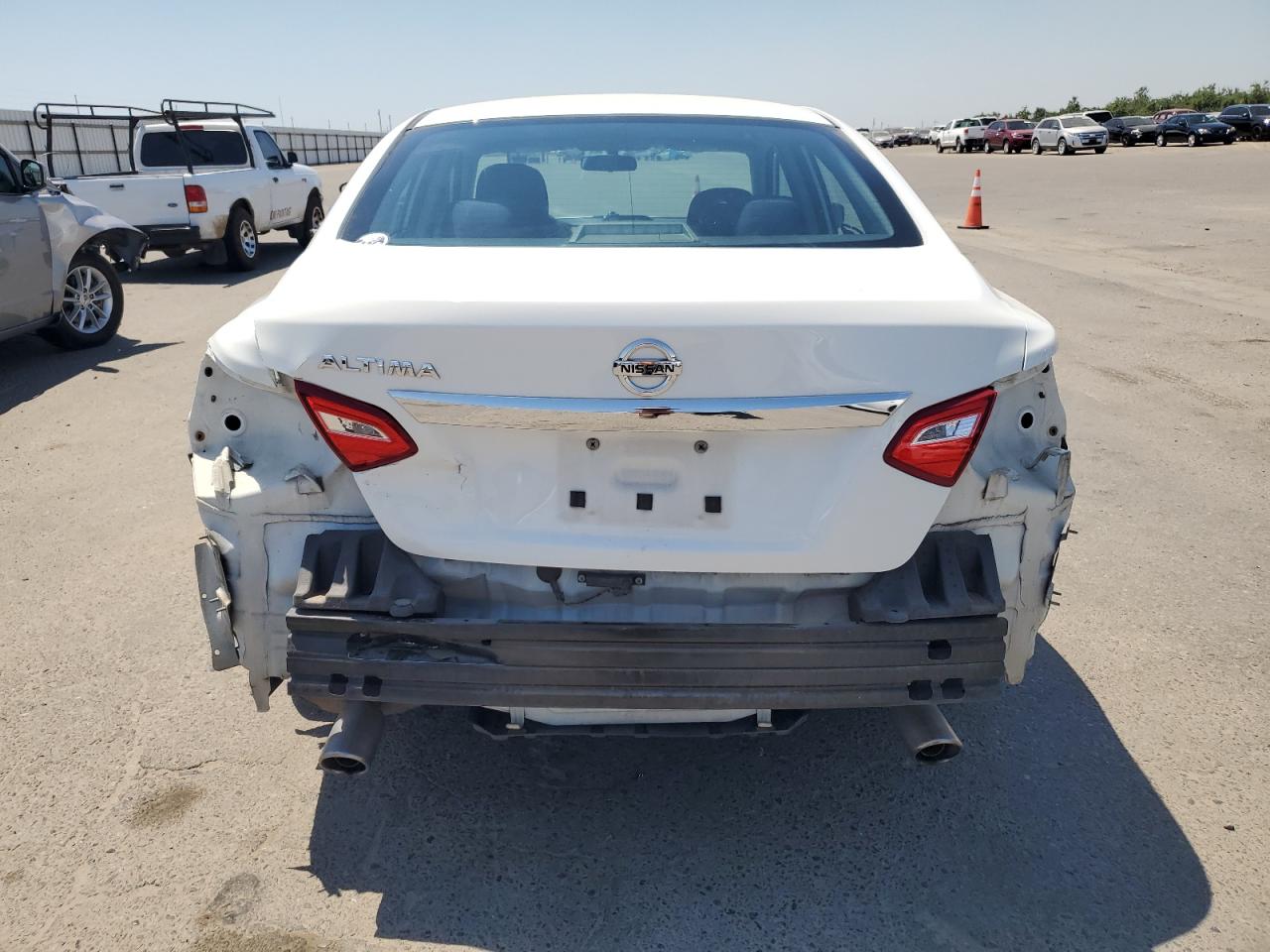 1N4AL3AP0GN319359 2016 Nissan Altima 2.5