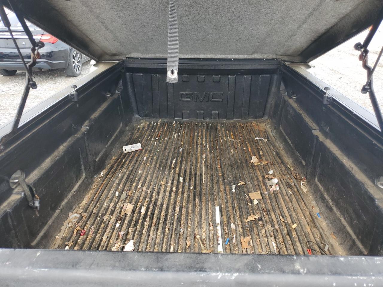 2GTEC19T711202307 2001 GMC New Sierra C1500