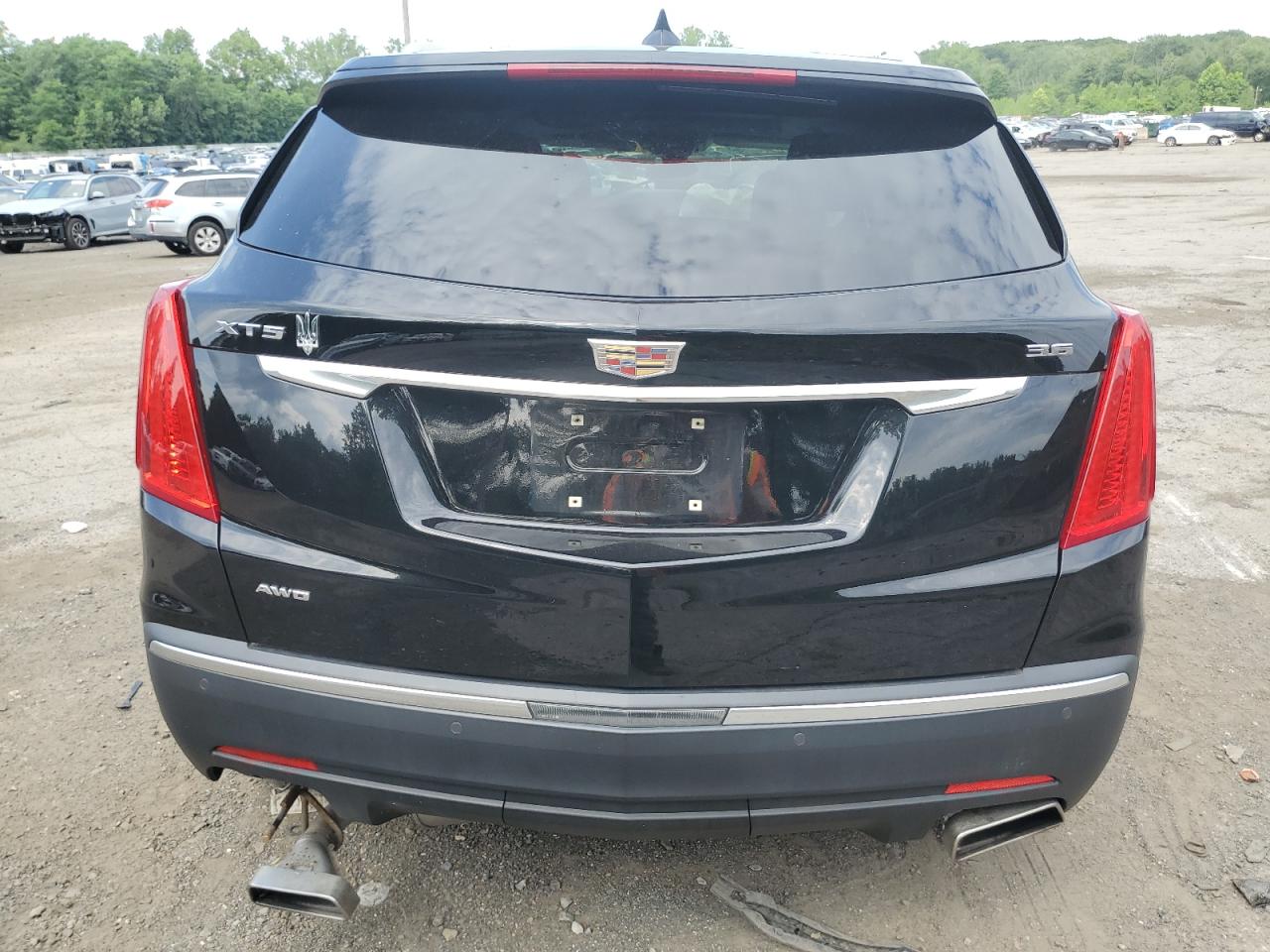 1GYKNDRS1JZ232894 2018 Cadillac Xt5 Luxury