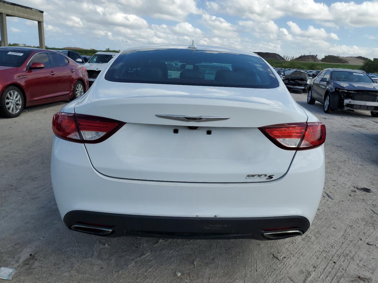 1C3CCCBG3FN706105 2015 Chrysler 200 S