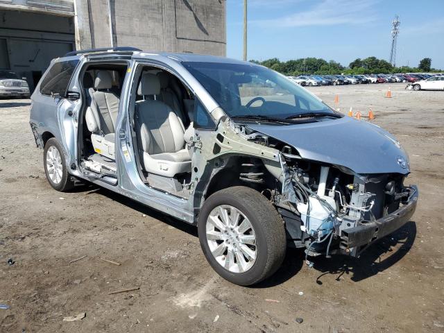 5TDDK3DC0BS010853 2011 Toyota Sienna Xle