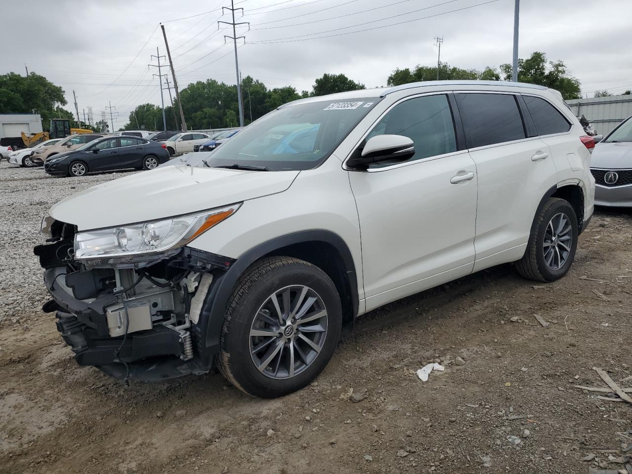 5TDJZRFH3JS556491 2018 Toyota Highlander Se