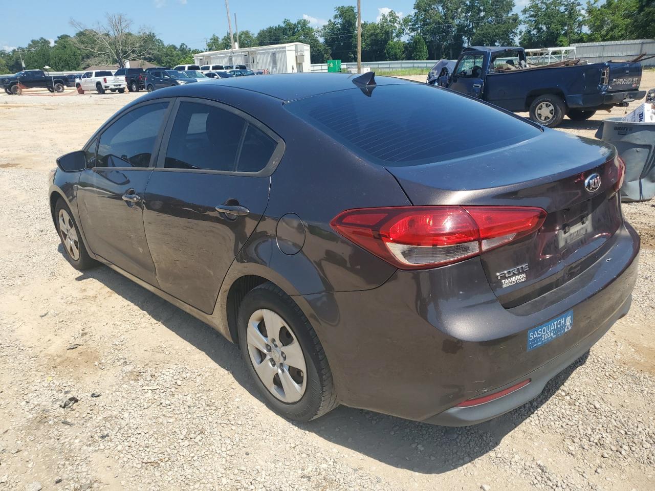 2017 Kia Forte Lx vin: 3KPFK4A77HE123465