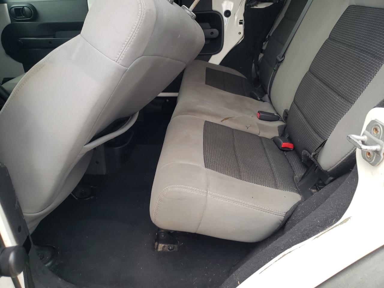 1J4BA3H12AL168480 2010 Jeep Wrangler Unlimited Sport