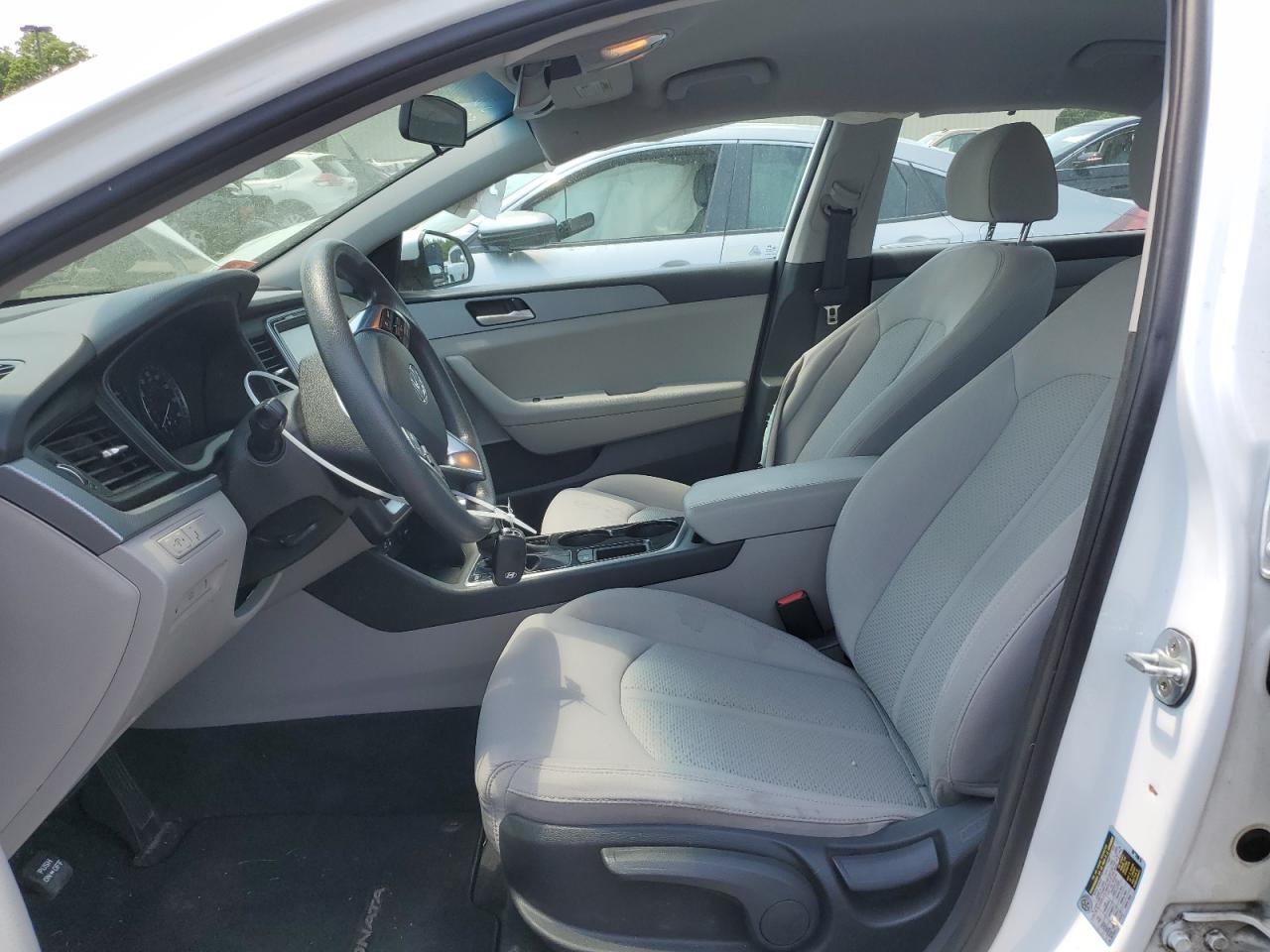 5NPE24AFXJH660772 2018 Hyundai Sonata Se