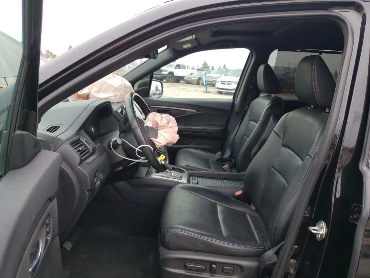 5FNYF7H58KB011620 2019 Honda Passport Exl