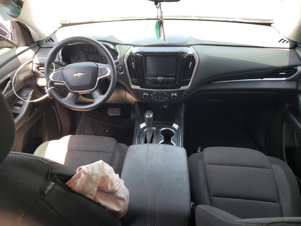 1GNERFKW4KJ306512 2019 Chevrolet Traverse Ls