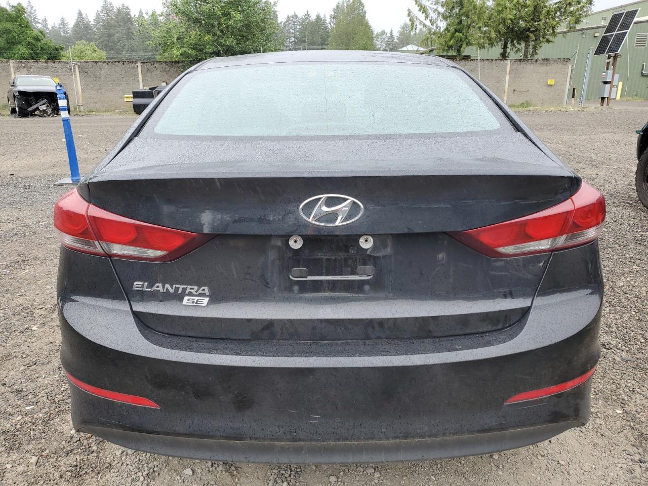 2018 Hyundai Elantra Se vin: 5NPD74LF7JH230188