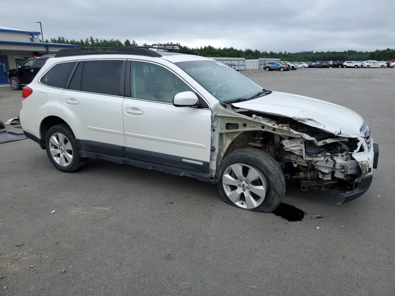 2012 Subaru Outback 2.5I Limited vin: 4S4BRBKC8C3221653