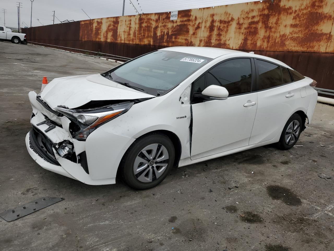 JTDKARFU0J3055889 2018 Toyota Prius