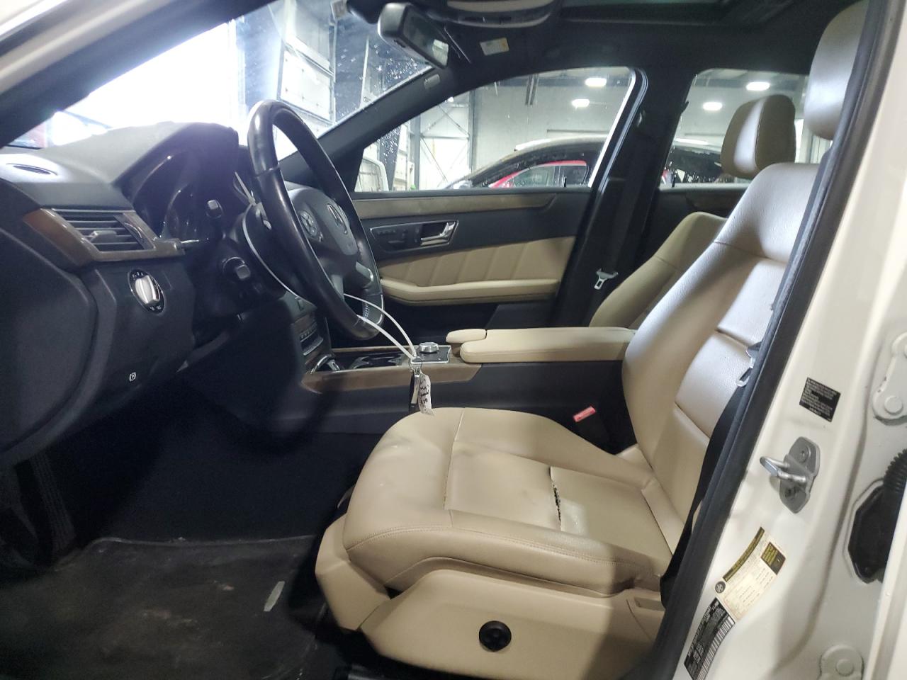 WDDHF8HB0AA138192 2010 Mercedes-Benz E 350 4Matic