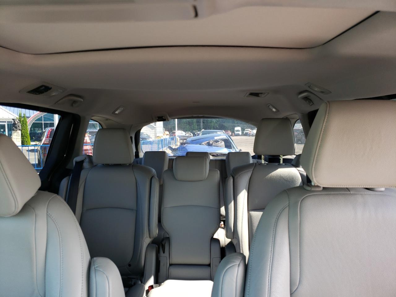 2019 Honda Odyssey Exl vin: 5FNRL6H74KB025670