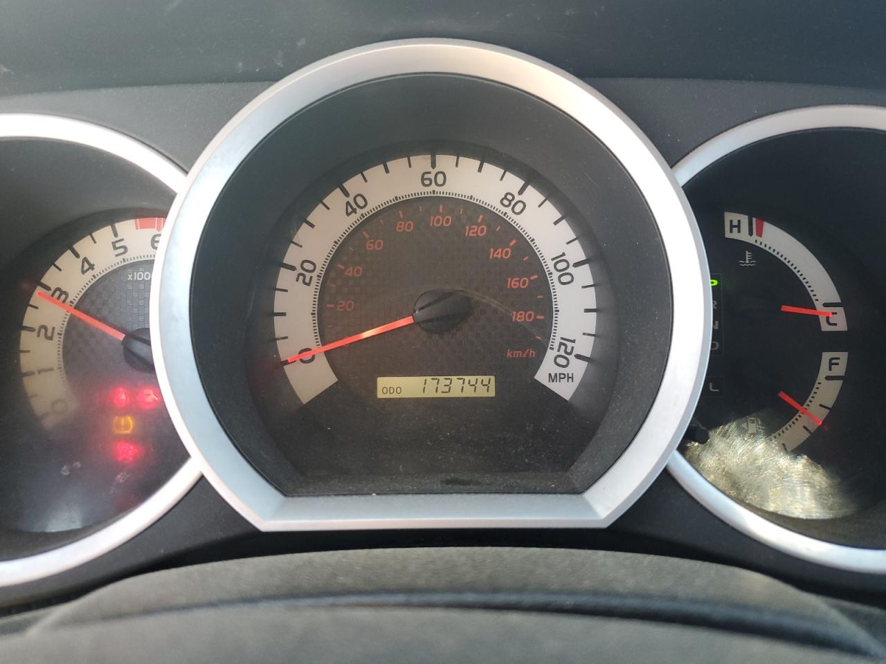 5TFUU4EN0EX089083 2014 Toyota Tacoma