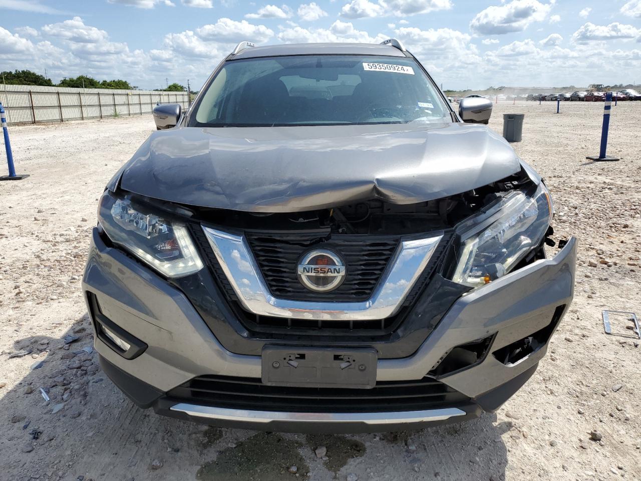 2018 Nissan Rogue S vin: KNMAT2MT9JP602738