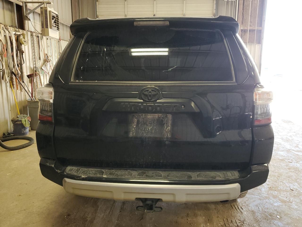 JTEBU5JR9K5736606 2019 Toyota 4Runner Sr5