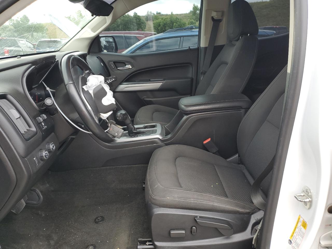 1GCGTCEN0J1118928 2018 Chevrolet Colorado Lt