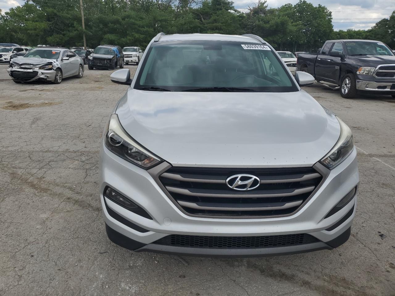 2016 Hyundai Tucson Limited vin: KM8J33A27GU151137