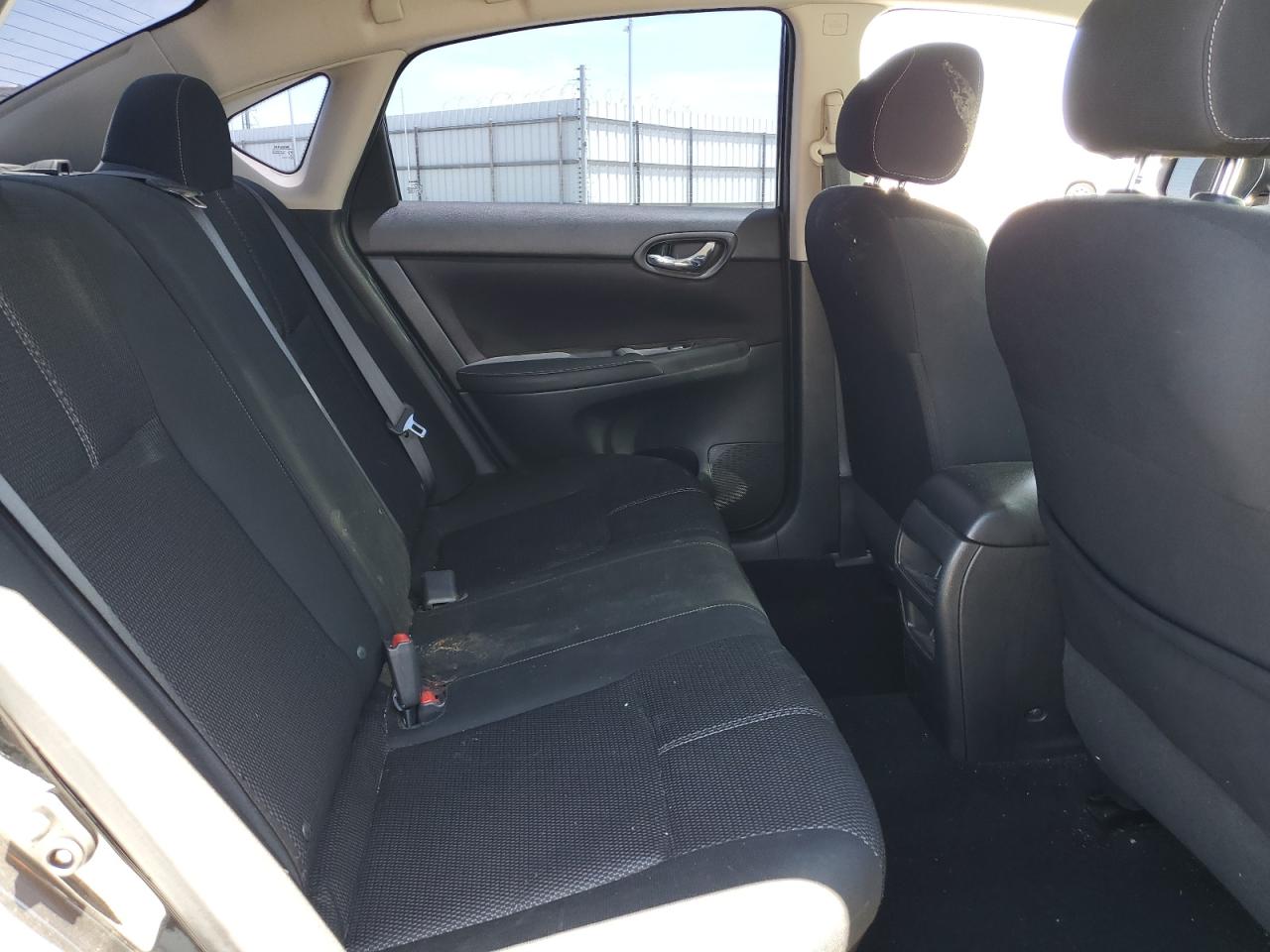 3N1AB7AP6JY284845 2018 Nissan Sentra S