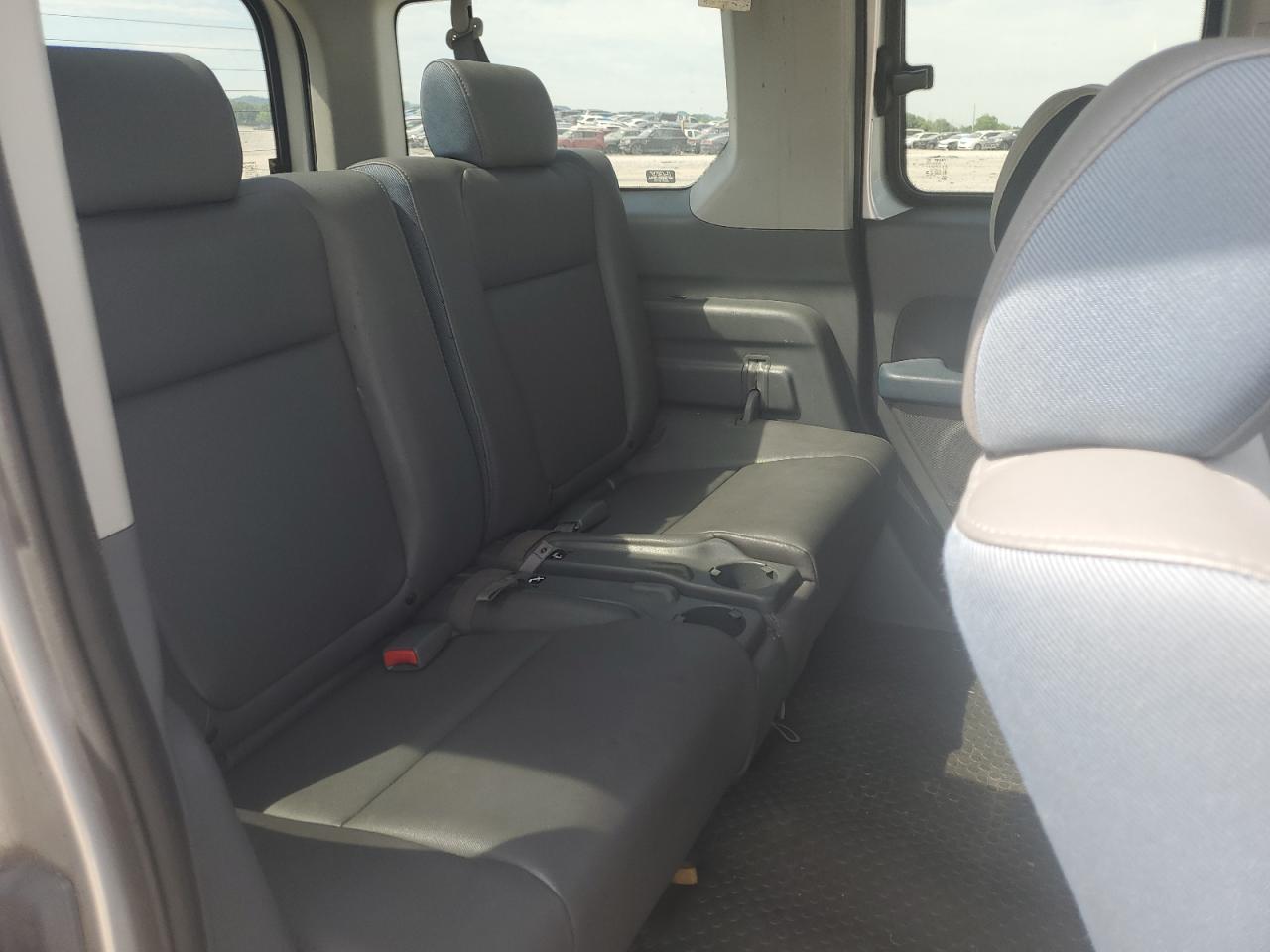 5J6YH28356L014872 2006 Honda Element Lx