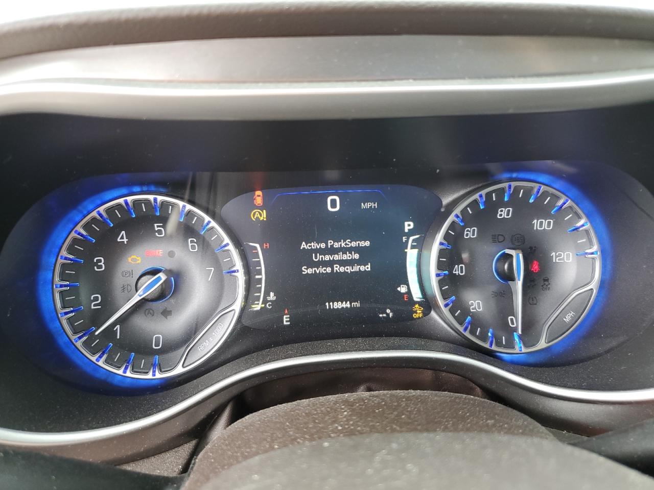 2C4RC1BGXJR237133 2018 Chrysler Pacifica Touring L