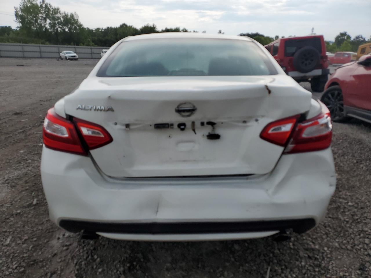 1N4AL3AP0GC140136 2016 Nissan Altima 2.5