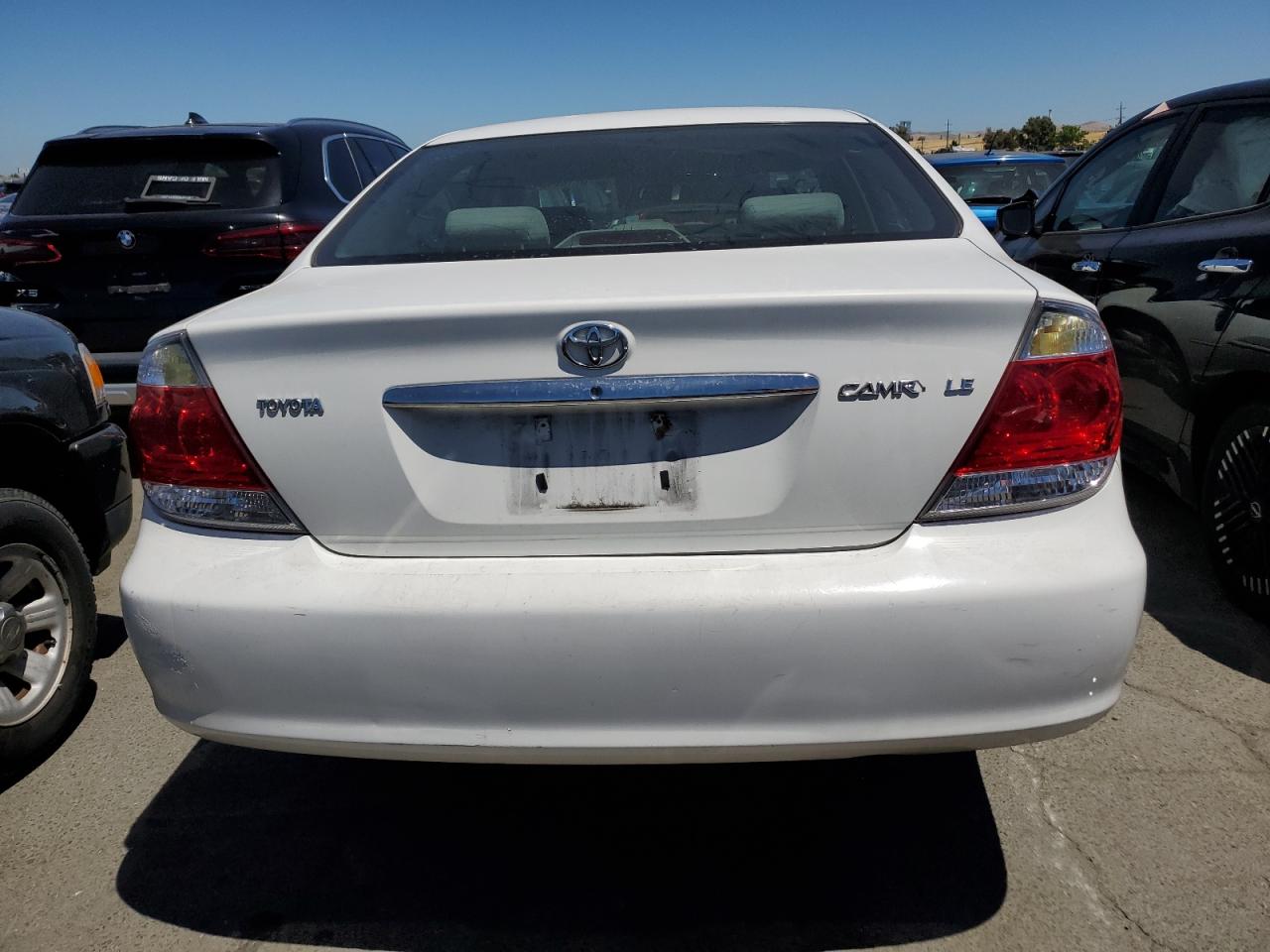 4T1BE32K45U548105 2005 Toyota Camry Le