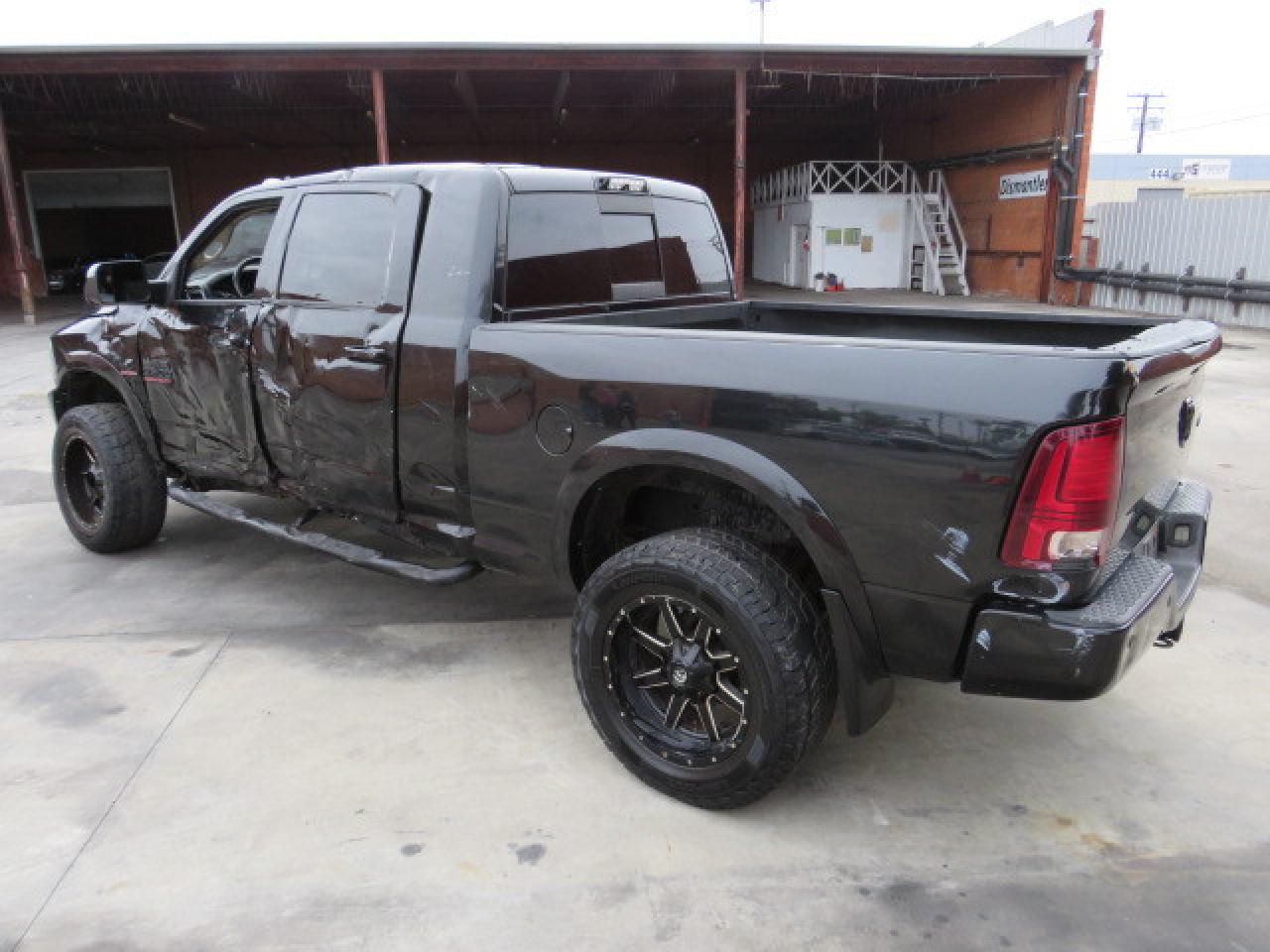 2016 Ram 3500 Laramie vin: 3C63R3ML3GG164946